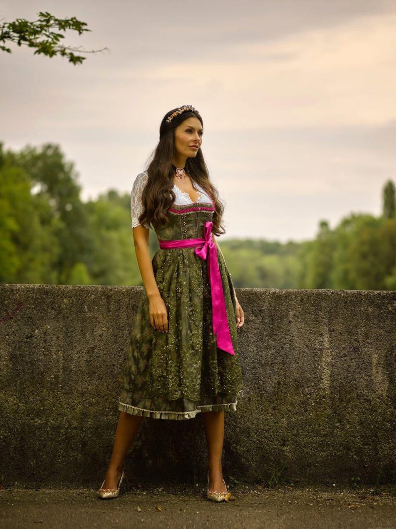 Mein edles grünes Dirndl von Krüger